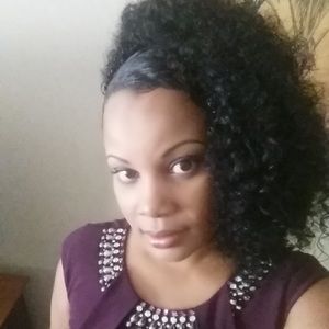 Meet your Posher, Candi